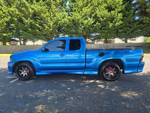Used 2006 Toyota Tacoma X-Runner RWD image 3