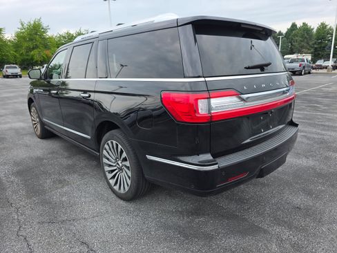 Used 2018 Lincoln Navigator L Reserve w/ Technology Package AWD/4WD image 3
