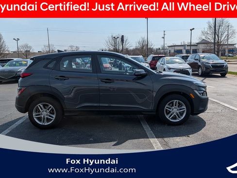 Used 2023 Hyundai Kona SE image 4