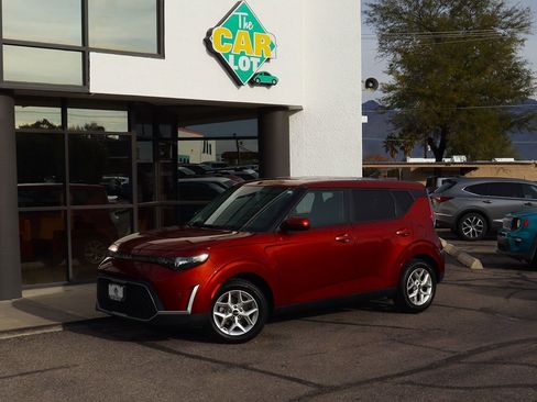 Used 2024 Kia Soul LX w/ Option Group 015 image 3