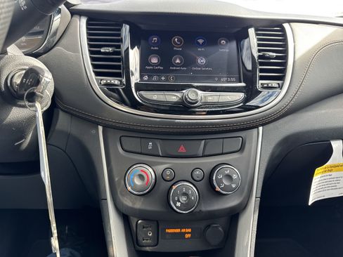 Used 2022 Chevrolet Trax LS w/ Tint and Cruise Package image 18