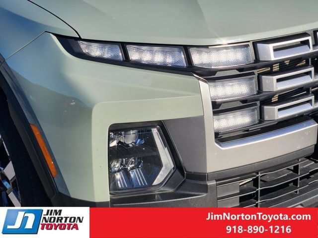 Used 2025 Hyundai Santa Cruz SEL FWD image 9