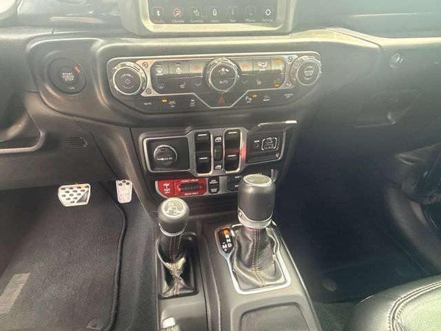 Used 2022 Jeep Wrangler Unlimited Rubicon w/ Dual Top Group AWD/4WD image 27