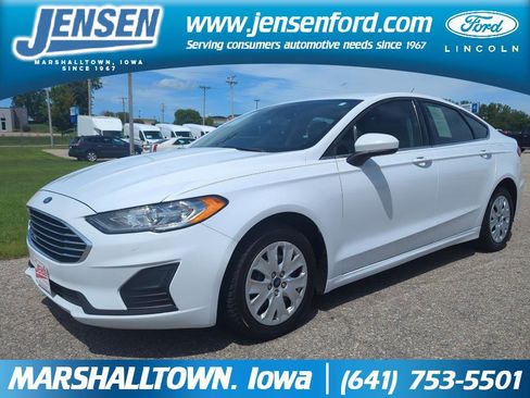 Used 2019 Ford Fusion S image 1