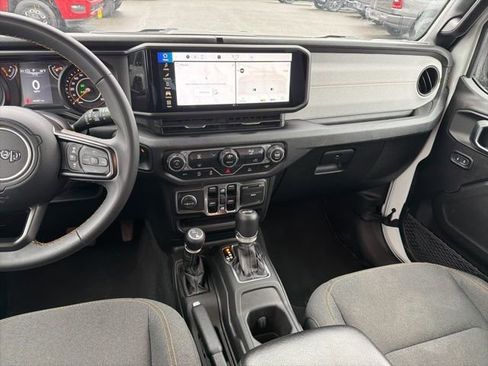 Used 2024 Jeep Wrangler Unlimited Sport AWD/4WD image 22