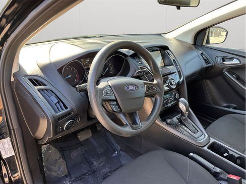 Used 2018 Ford Focus SEL image 6