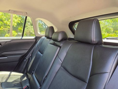 Used 2019 Toyota RAV4 XLE w/ Convenience Package FWD image 21