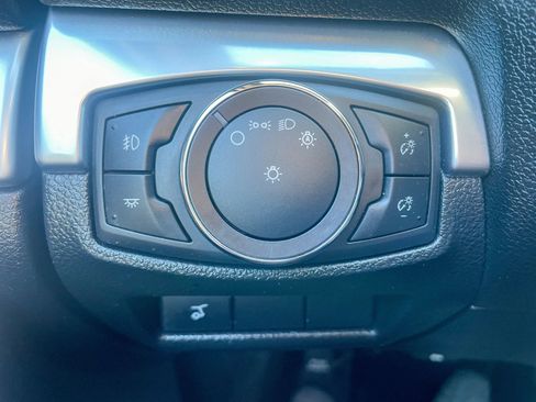 Used 2018 Ford Explorer Limited image 35