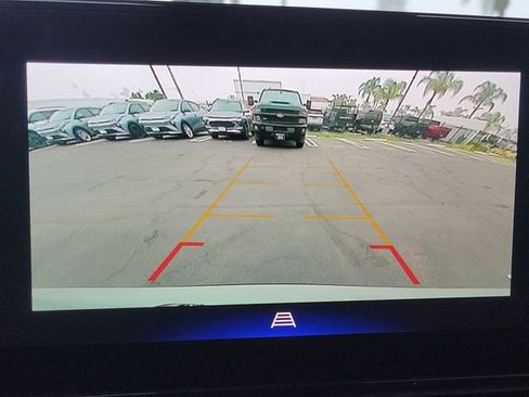 Certified 2025 Chevrolet Trax ACTIV w/ Driver Confidence Package FWD image 14