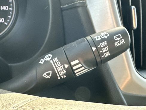 Certified 2023 GMC Terrain SLE w/ Driver Convenience Package image 23