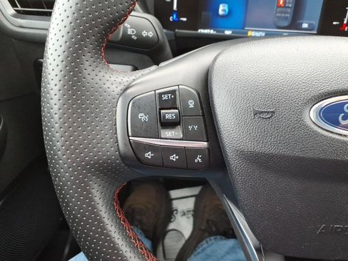 Used 2023 Ford Escape ST-Line w/ Tech Pack #1 FWD image 19