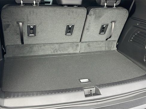 New 2026 GMC Acadia Elevation image 27