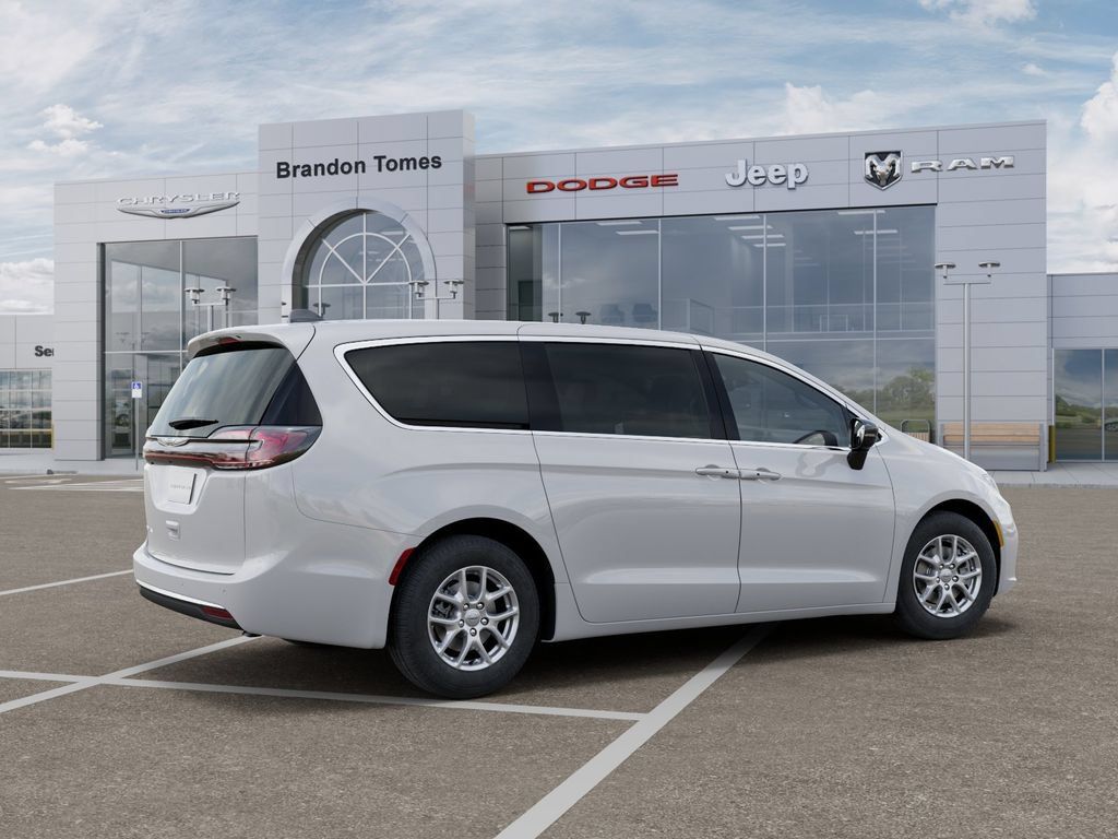 New 2026 Chrysler Pacifica Select FWD image 4