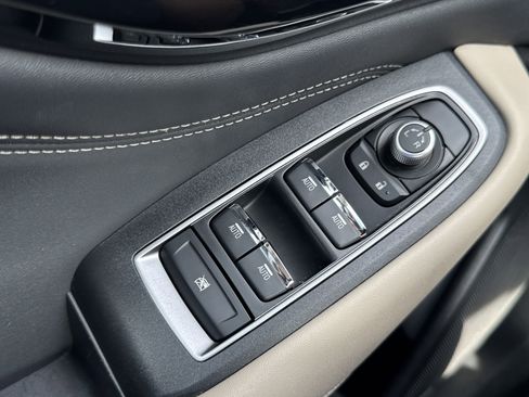 Certified 2022 Subaru Outback Limited image 23