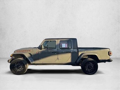 Used 2022 Jeep Gladiator Mojave w/ Cold Weather Group image 2