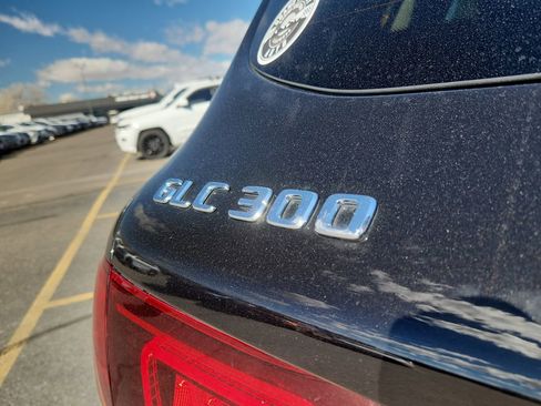 Used 2021 Mercedes-Benz GLC 300 4MATIC w/ Driver Assistance Package image 13