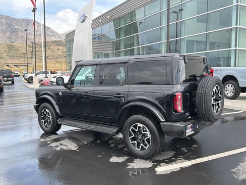 Certified 2025 Ford Bronco Outer Banks AWD/4WD image 10