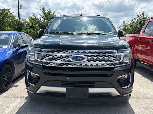 Used 2019 Ford Expedition Max Platinum RWD image 2