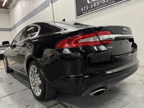 Used 2015 Jaguar XF Premium image 4