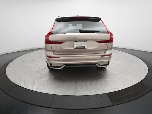 Used 2024 Volvo XC60 B5 Plus w/ Protection Package Premier image 26