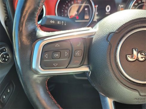 Certified 2018 Jeep Wrangler Unlimited Rubicon image 33