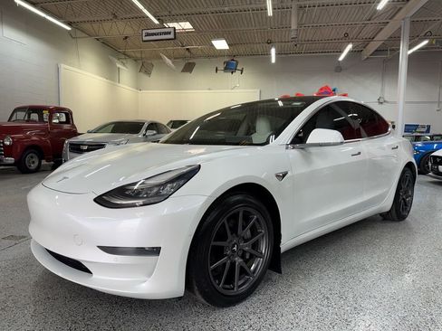 Used 2020 Tesla Model 3 RWD image 1
