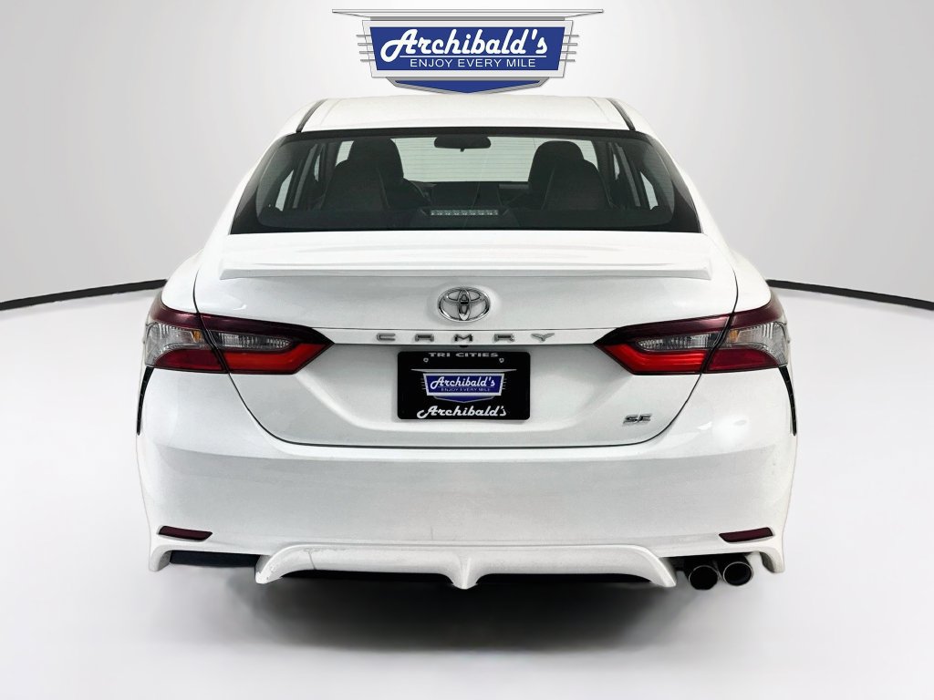 Used 2022 Toyota Camry SE FWD image 7