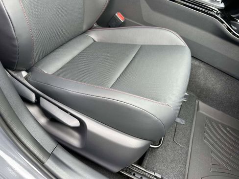 New 2026 Toyota Prius Plug-In Hybrid image 10