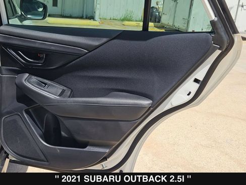 Used 2021 Subaru Outback AWD/4WD image 27