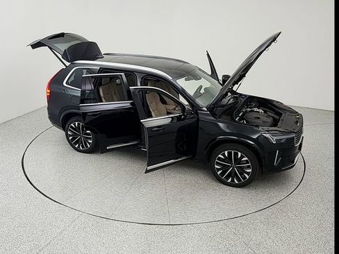 New 2026 Volvo XC90 T8 Plus w/ Protection Package Premier AWD/4WD image 39