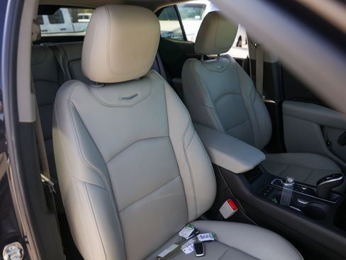 Used 2022 Cadillac XT4 Premium Luxury w/ Technology Package image 30