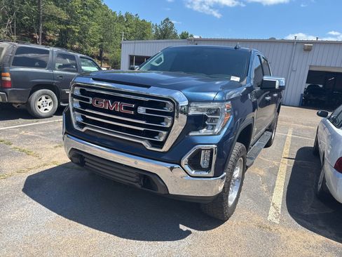 Used 2021 GMC Sierra 1500 SLT w/ SLT Premium Plus Package AWD/4WD image 3