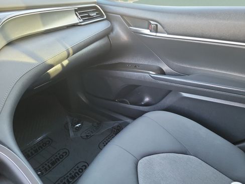 Used 2023 Toyota Camry LE FWD image 21
