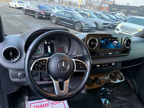 Used 2021 Mercedes-Benz Sprinter 3500 w/ Comfort Plus Package image 27