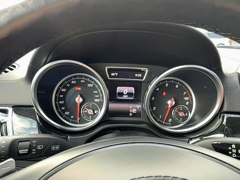 Used 2017 Mercedes-Benz GLS 550 4MATIC image 19