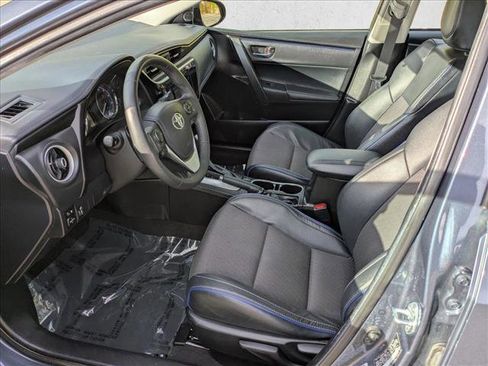 Used 2018 Toyota Corolla SE image 16