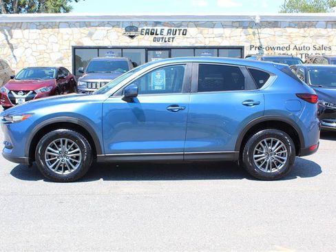 Used 2017 MAZDA CX-5 Touring w/ I-ACTIVSENSE Package AWD/4WD image 4