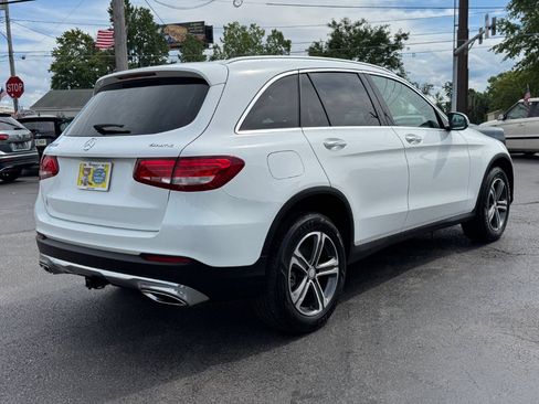 Used 2017 Mercedes-Benz GLC 300 4MATIC w/ Premium 1 Package image 5