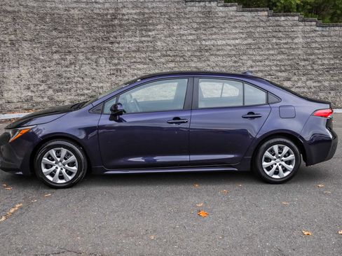 Certified 2023 Toyota Corolla LE image 10