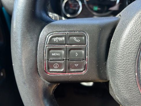 Used 2018 Jeep Wrangler Unlimited Sport S AWD/4WD image 17