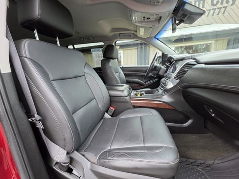 Used 2018 GMC Yukon XL SLT AWD/4WD image 7