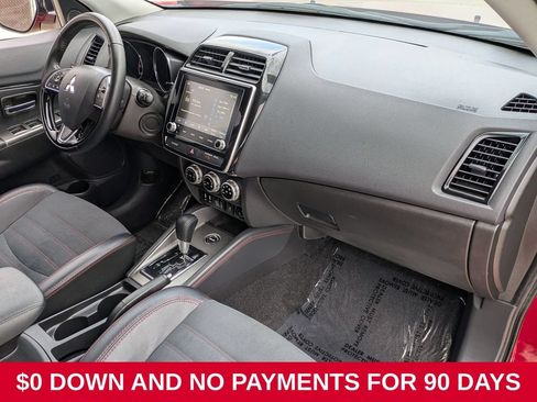 Used 2025 Mitsubishi Outlander Sport SE AWD/4WD image 29