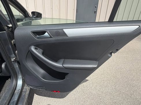 Used 2014 Volkswagen Jetta SE FWD image 20
