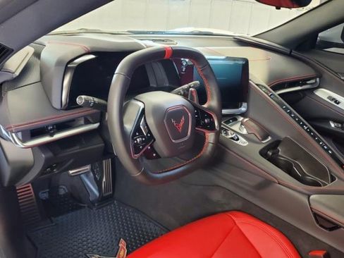 Used 2024 Chevrolet Corvette Stingray Coupe w/ Z51 Performance Package RWD image 19
