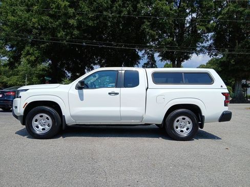 Used 2022 Nissan Frontier S RWD image 1