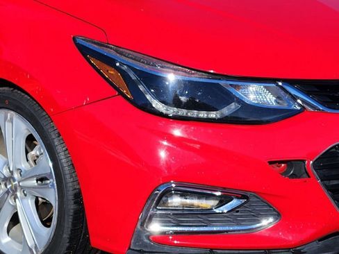 Used 2016 Chevrolet Cruze Premier image 27