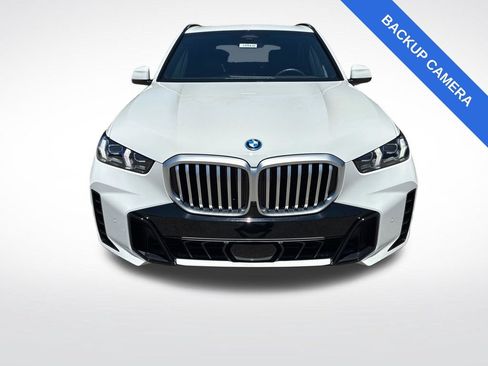 Used 2025 BMW X5 xDrive50e w/ M Sport Package AWD/4WD image 8