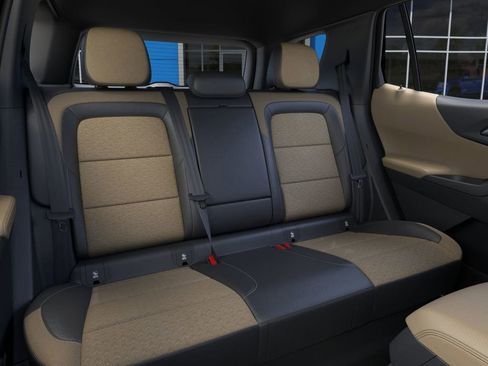 New 2026 Chevrolet Equinox ACTIV w/ Convenience Package III image 18