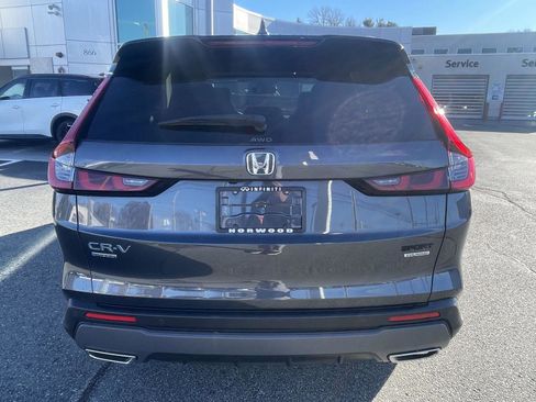 Used 2024 Honda CR-V Sport Touring image 4