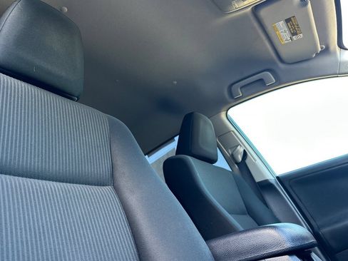 Used 2018 Toyota RAV4 LE w/ All Weather Liner Package FWD image 14